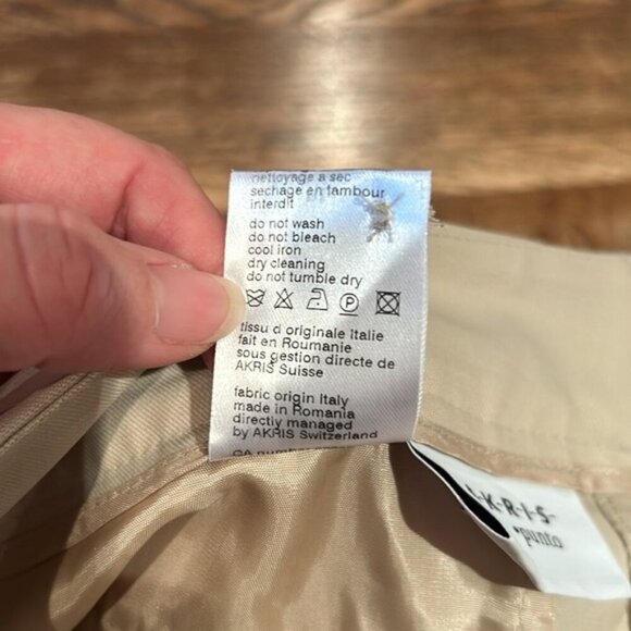 AKRIS PUNTO light weight wool beige cuffed trousers 8 made in Romania - Picture 10 of 10